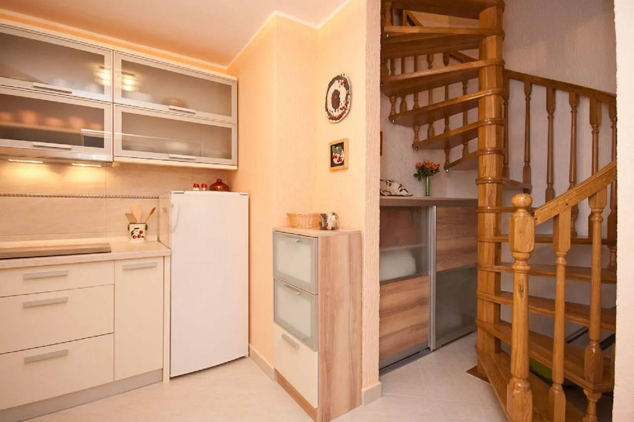 Ueber 2 Etagen Nur 400 Meter Zum Strand Baška Apartament